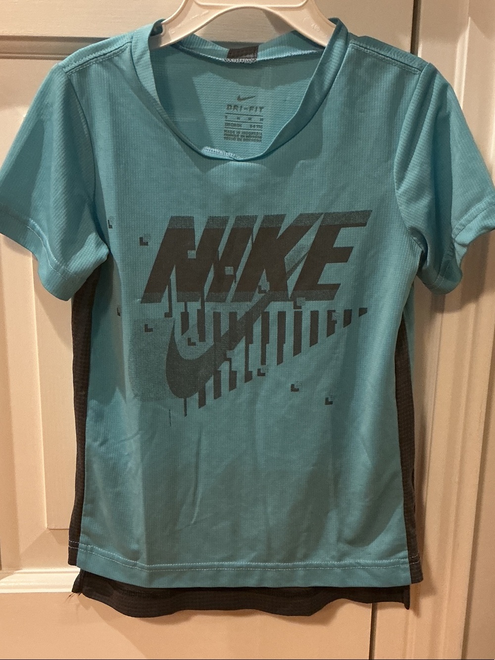 Nike Dri-FIT Nike Sportswear tee Sportswear Tee